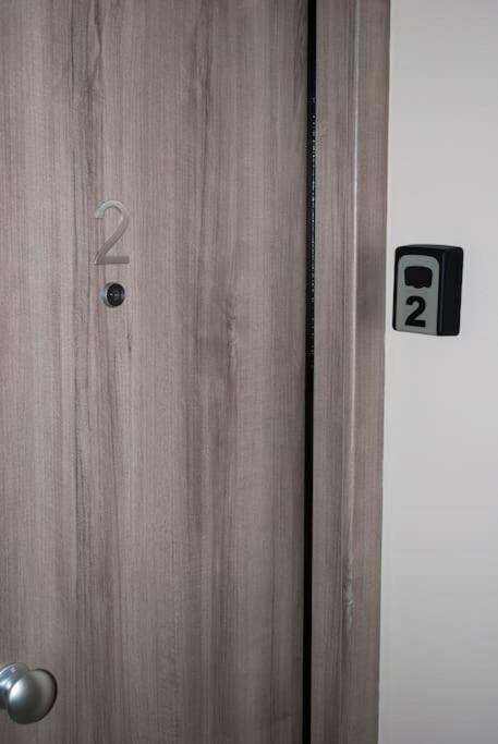 Mina'S Spacious Apt : June '23 Renovated 塞萨洛尼基 外观 照片
